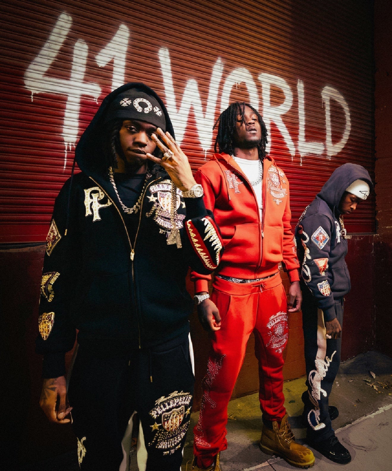 YOUR LIVING ROOM HOLIDAY FIT: THE FIRST-EVER PELLE PELLE BRUISER FLEECE SET